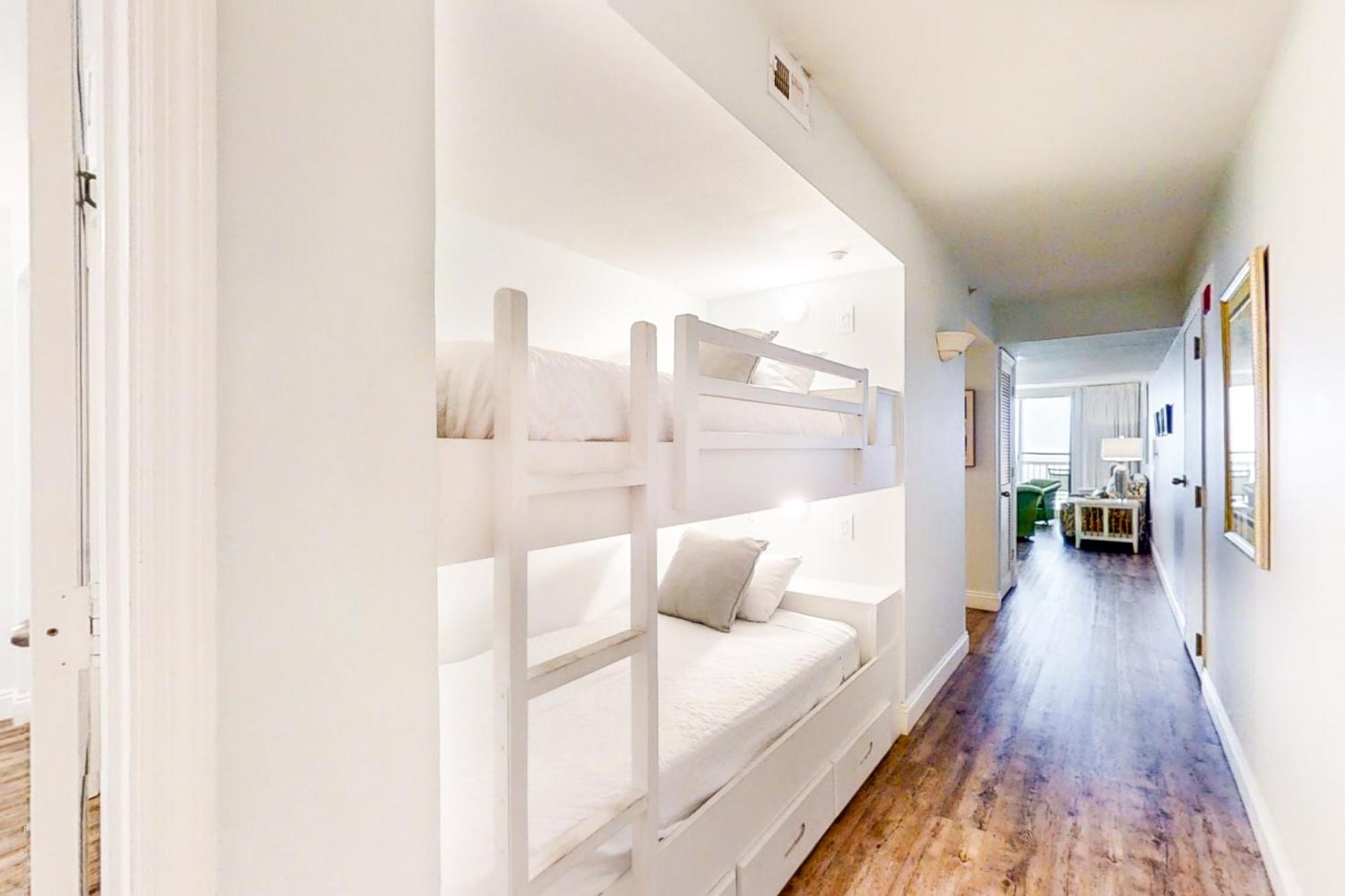 Pelican Beach Resort Destin Bilik gambar